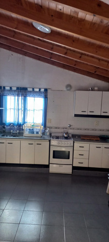 Terreno Y Casa ( Vende Dueño Directo ),con Posibilidad A Construir, Edificar, O Reutilizar Y Remodelar Lo Ya Construido En El Lote.