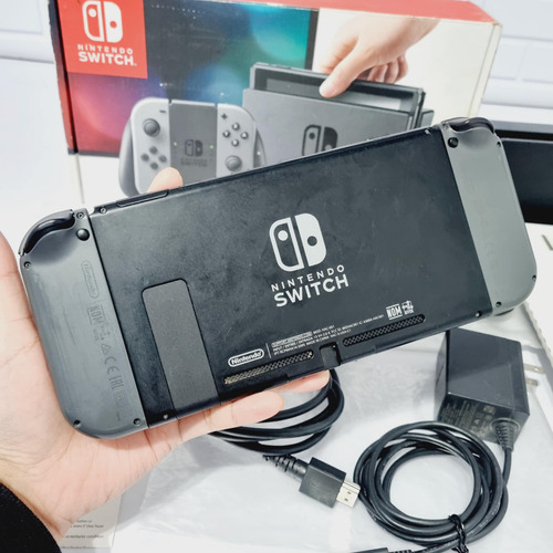 289- Console Nintendo Switch V1 Funcionando Perfeitamente. Preto (Usado)