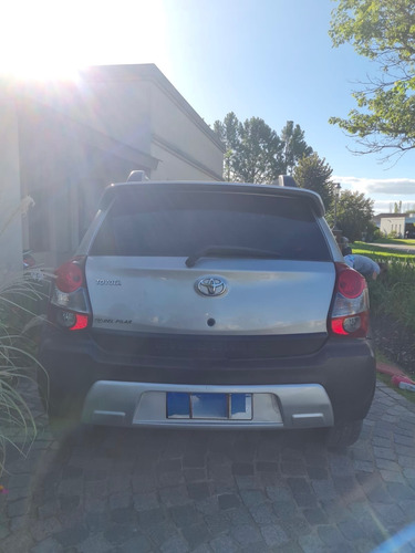 Toyota Etios 1.5 Cross