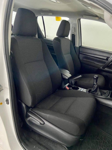 Imagem 5 de 12 de Toyota Hilux 2.8 Narrow 4x4 Cd 16v Diesel 4p Manual