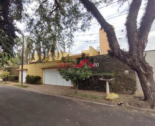 Imagem 2 de 30 de Casa Alto Padrão Com Excelente Localização. Oportunidade Única! - V5803