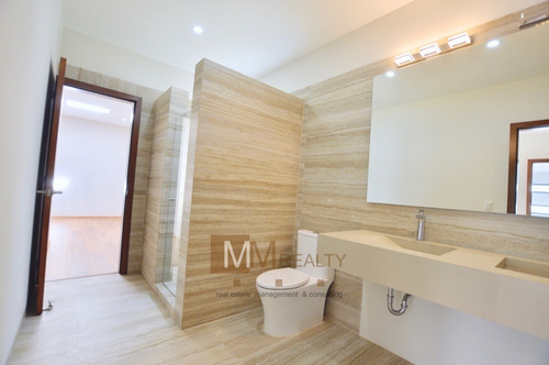 Imagen 24 de 30 de Lomas De Las Palmas - Casa En Venta / House For Sale