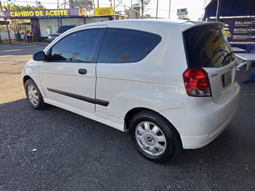 Imagen 3 de 13 de Chevrolet Aveo