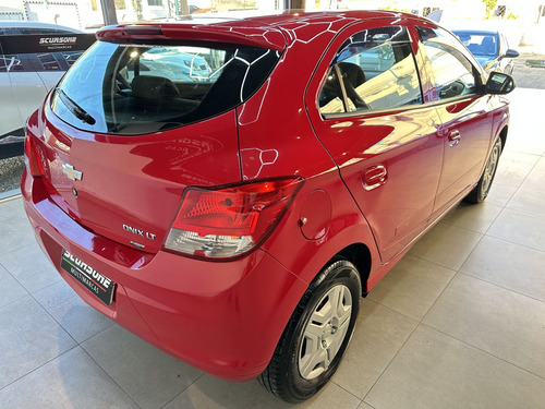 Chevrolet Onix ONIX HATCH LT 1.0 8V FlexPower 5p Mec.