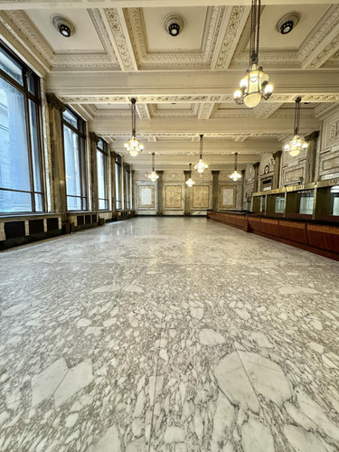 Oficina En Palacio De La Reconquista