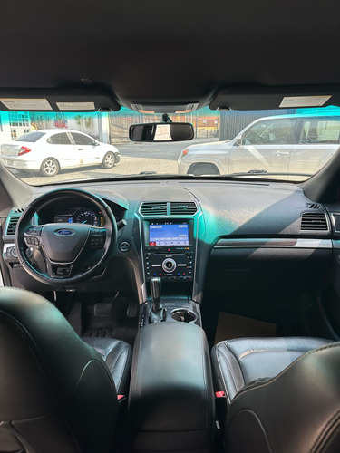 Ford Explorer Sport