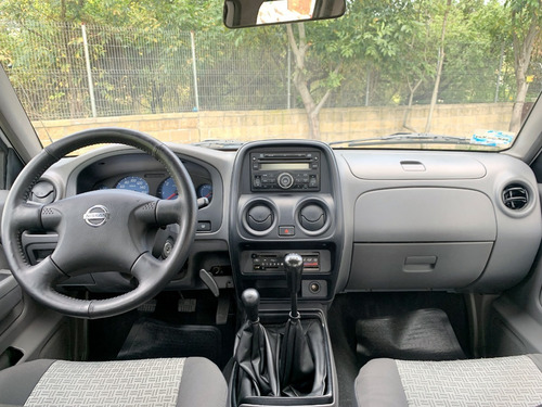 Imagen 10 de 15 de Nissan Np300 Diesel 4x4 2012