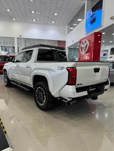 Toyota Tacoma 2.4 Hev Premium 4X4