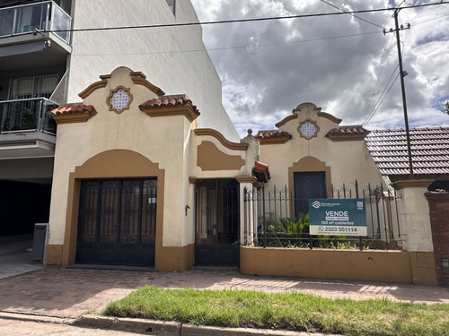 Hermosa Casa Estilo Colonial - Permuta