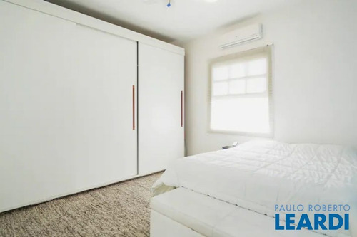 Imagem 3 de 15 de Casa Assobradada - Bom Retiro - Sp - 645706
