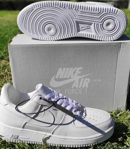 Tenis Nike Air Force 1 '07 Premium Blanco Talla: 27.5(mx)
