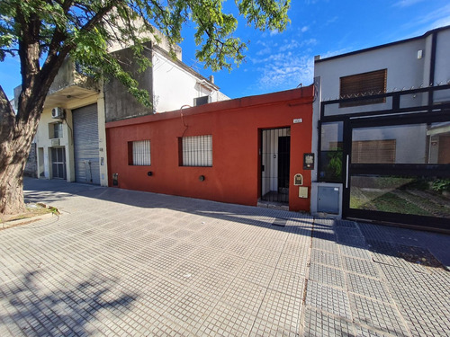 Venta Casa 6 Ambientes  Floresta -lavadero 