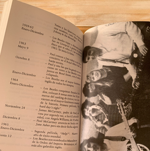 Paul Mccartney Y La Leyenda Continúa... (Usado)
