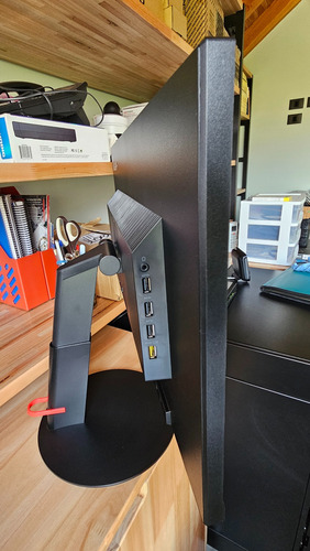 Monitor Lenovo Thinkvision T24i-19 23.8 - Impecable En Caja Negro