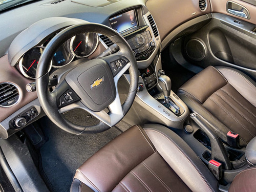 Imagem 14 de 15 de Chevrolet Gm Cruze Ltz 1.8 Preto 2016