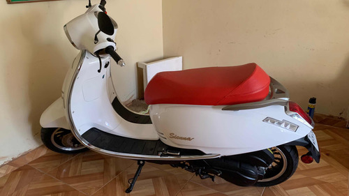 Imagen 7 de 15 de Scooter Lifan Sienna 150tc, Ciudad
