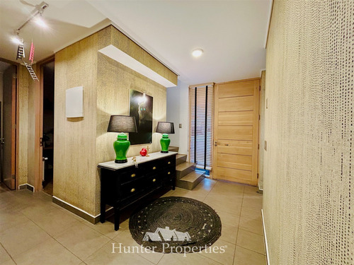 Casa En Venta De 4 Dorm. En Peñalolén Sector Las Pircas