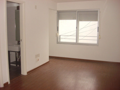 Imagen 2 de 10 de Venta Apto 1 Dormitorio Contrafrente Con Cochera