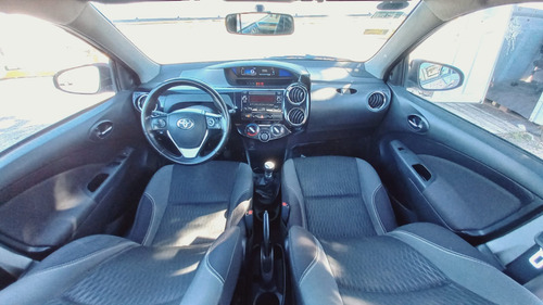Toyota Etios 1.5 Sedan Xs