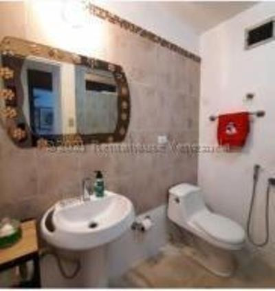 Imagen 9 de 12 de Apartamento En Venta Bello Monte Mls #22-1875 Johana Blan 04123368346