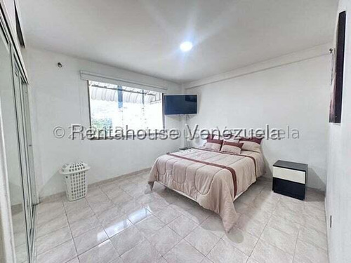 Se Alquila Apartamento En Los Palos Grandes (np 25-23380)