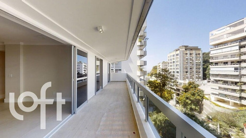 Apartamento À Venda No Bairro Leblon - Rio De Janeiro/rj - O-6767-15405