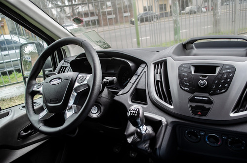 Ford Transit 2.2 Furgon Largo 350l