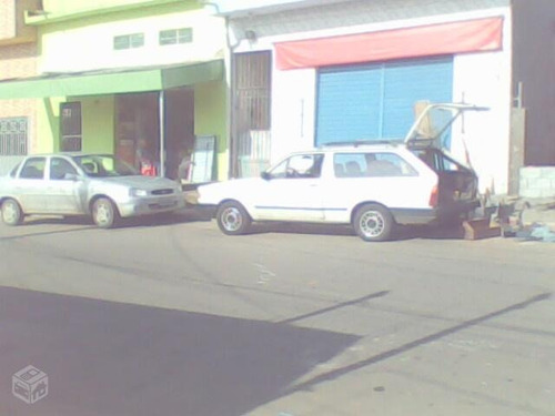 Aluga-terreno Ótimo Ponto Comercial,plaino Murado Com Grade