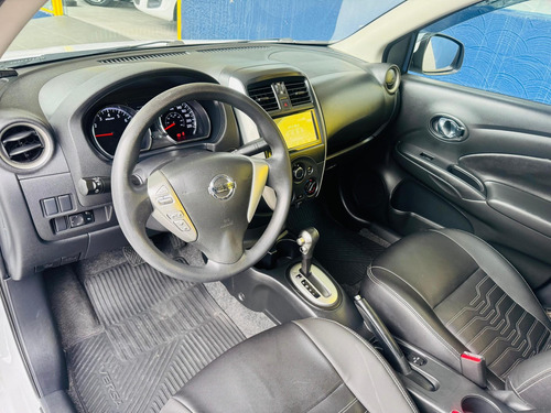 Nissan Versa 16SV CVT