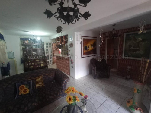 Imagen 5 de 21 de Casa En Venta Urb. La Montaña Turmero Lc Mls #23-16438