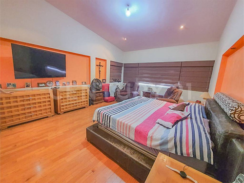 Casa De 664 M2 En Sumiya Jiutepec Morelos $10,800,000.00 Mxn
