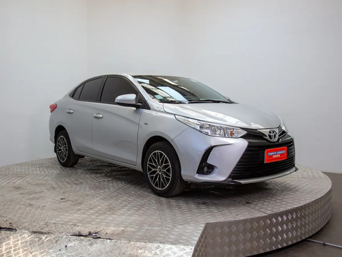 Toyota Yaris 1.5 Sedan Gli E Mt 2022