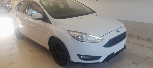 Ford Focus III 1.6 Sedan S