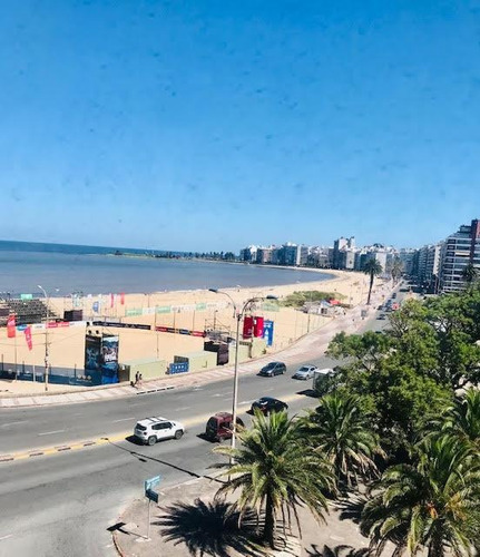 Imagen 1 de 14 de Venta Apartamento Pocitos 4 Dormitorios Y Servicio ,excelente Ubicación Y Vista