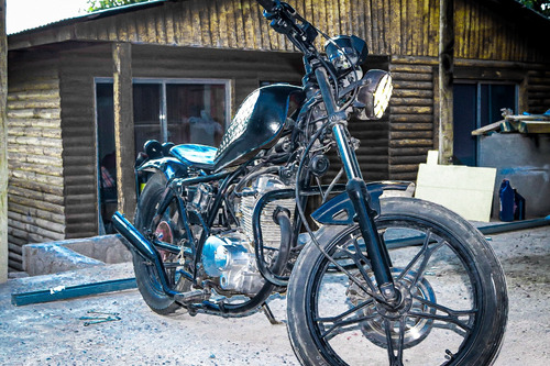 Moto Dayun-150-6d Customizada Estilo Bobber, Conversable