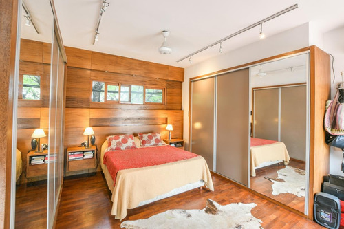 Casa De 3 Dormitorios Con Parrillero Terraza Patio Y Jardín Centro Echesortu