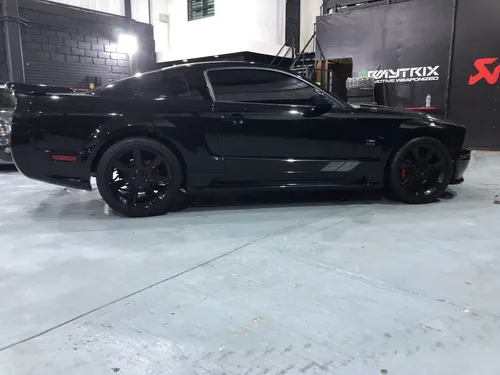Ford Mustang Saleen S281 Supercharged