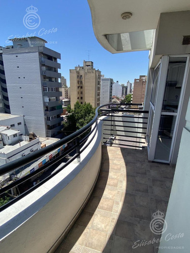 Imagen 5 de 22 de Semipiso De 3 Ambientes Al Frente Con Dos Balcones.