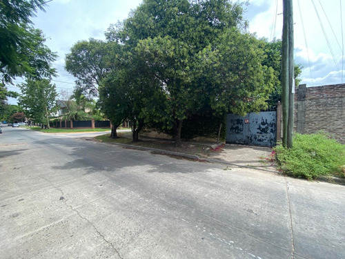 Casa En Una Sola Planta A Metros De Acceso Oeste.