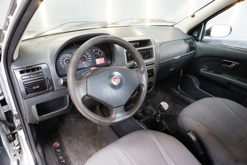 Fiat Strada 1.4 MPI TREKKING CS 8V FLEX 2P MANUAL