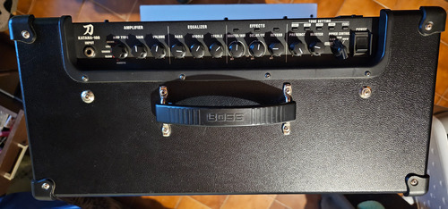 Boss Katana 100w 1x12 Roland Con 5 Efectos Ampli Guit Negro (Usado)
