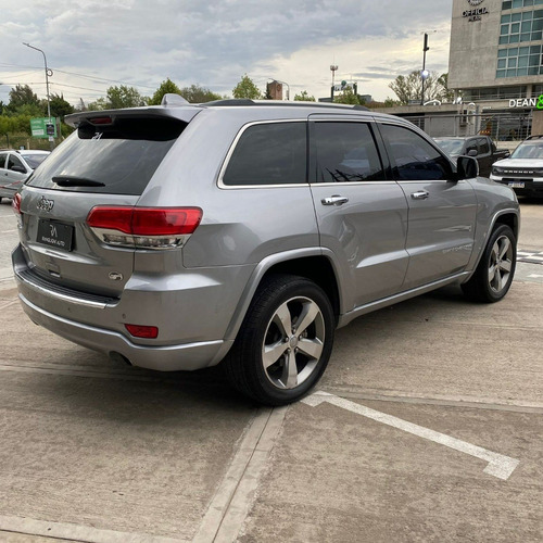 Imagen 7 de 20 de Jeep Grand Cherokee 3.6 Overland 286hp At