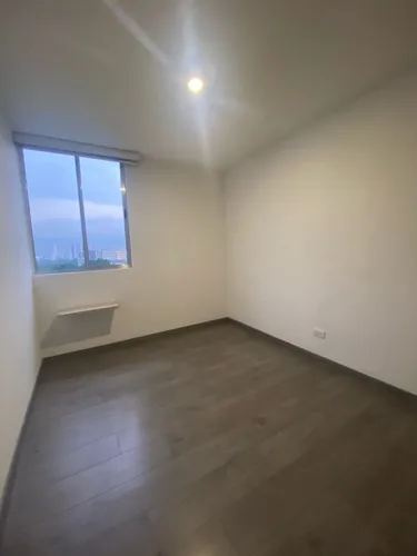 Apartamento En Los Colores - Medellín, ¡excelentes Acabados!