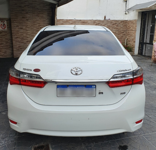 Toyota Corolla Xei 1.8 6m/t