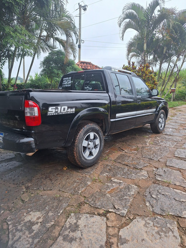 Chevrolet S10 2.8 Executive Cab. Dupla 4x4 4p