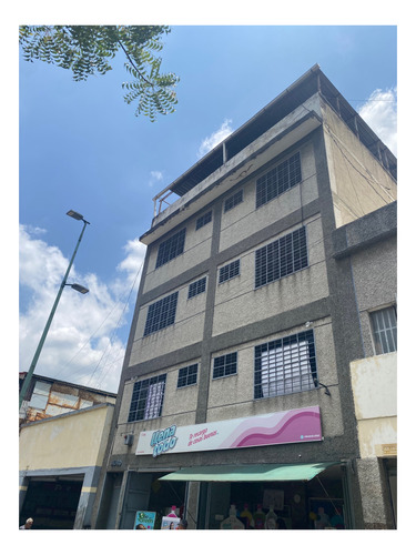 Se Vende Edificio Industrial 1400m2 Catia 0490