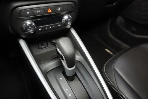 Chevrolet Onix 1.0T Premier Hatch At