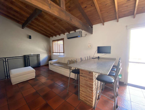 Casa En Devoto. Ideal 2 Familias