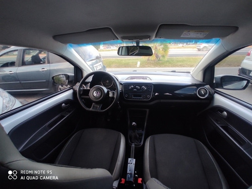 Volkswagen Up! 2016 1.0 High Up! 75cv