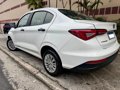 Fiat Cronos 1.0 Flex 4p